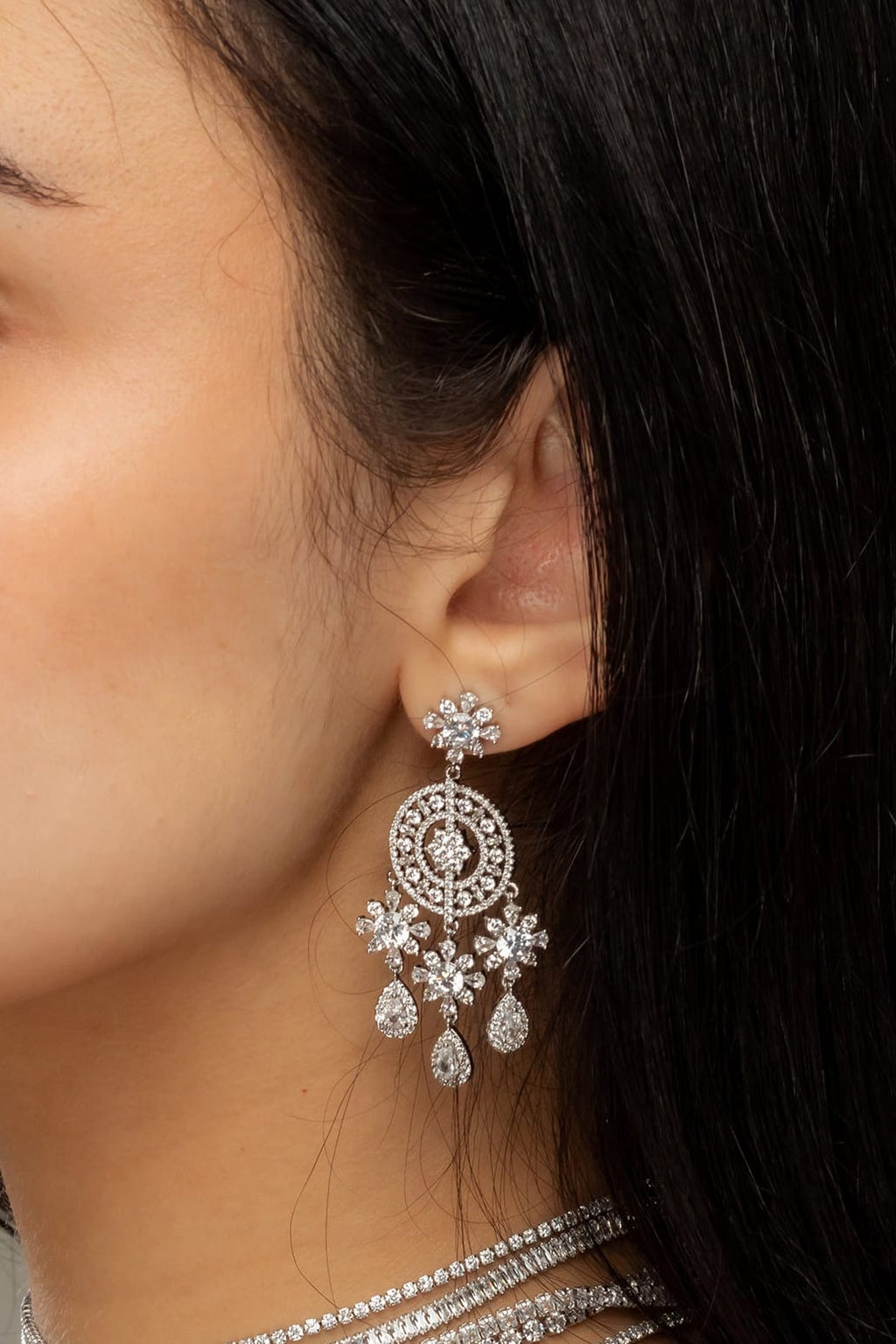 #Ear00047