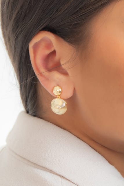 #Ear00052 Main Image