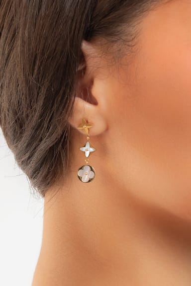 #Ear00062 Main Image
