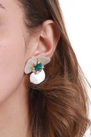 #Ear00063