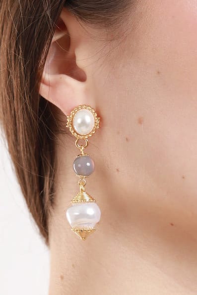 #Ear00070