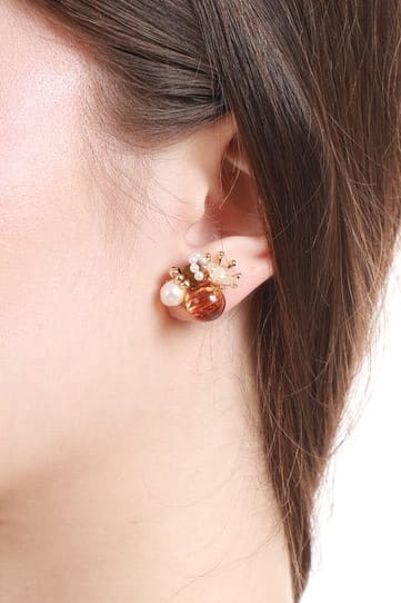 #Ear00071