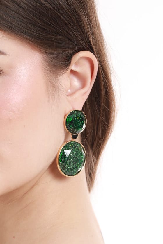 #Ear00076