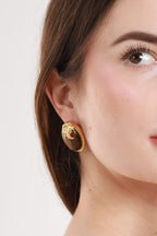#Ear00079
