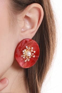 #Ear00081