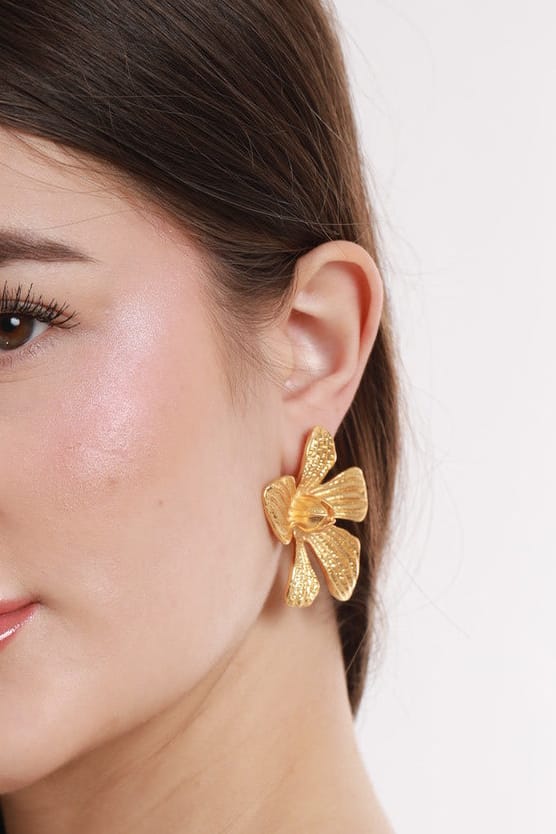#Ear00084