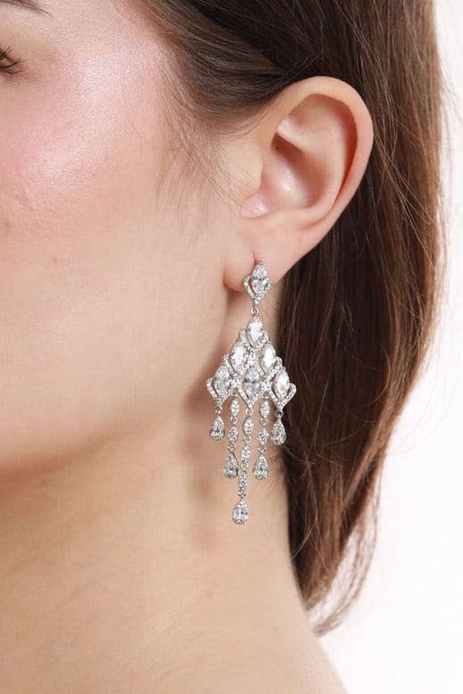 #Ear00089