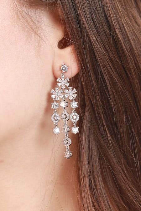 #Ear00091