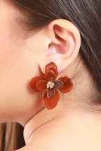 #Ear00093