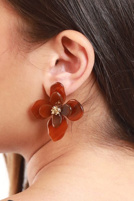 #Ear00093