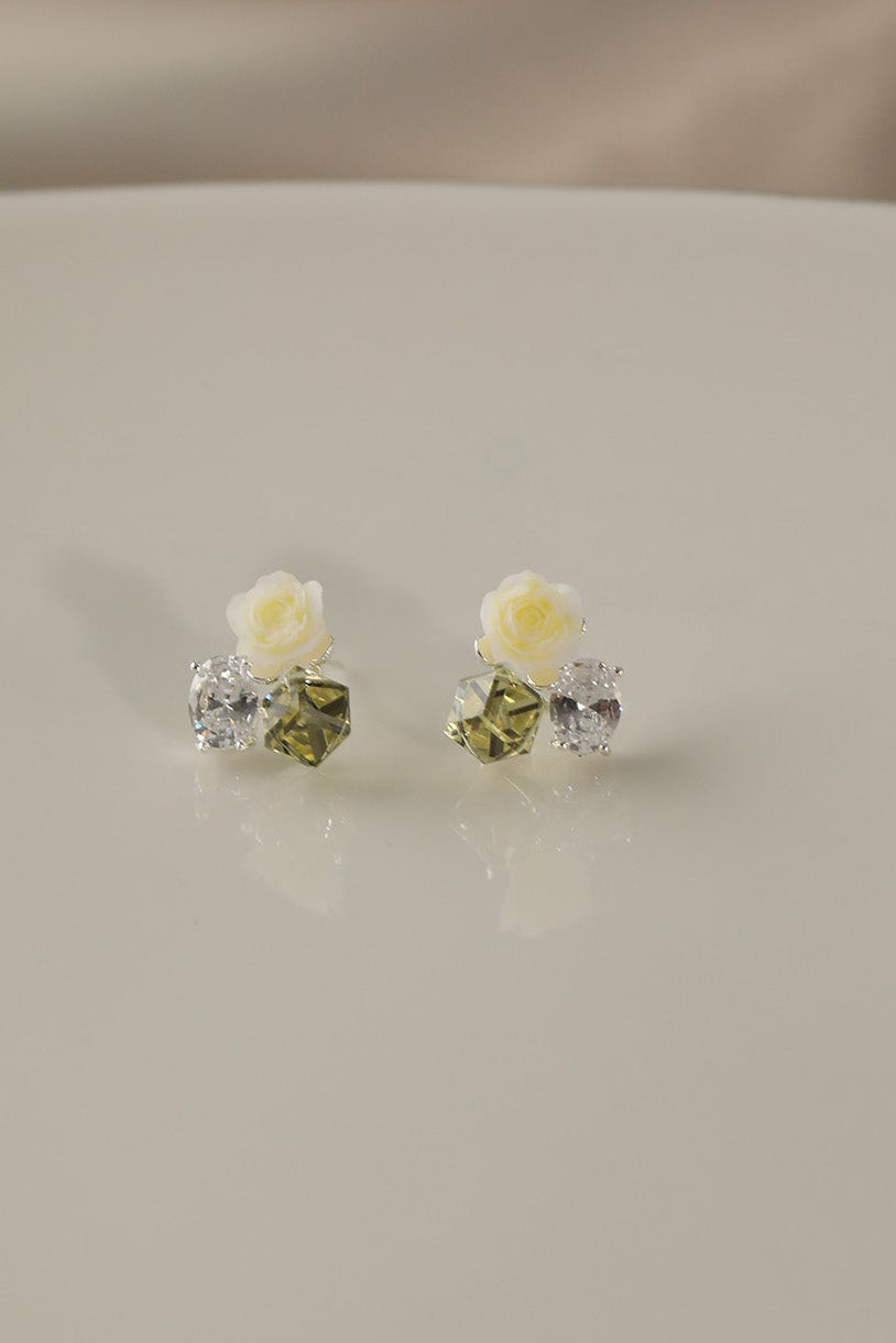 #Ear00096