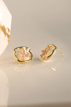 #Ear00108