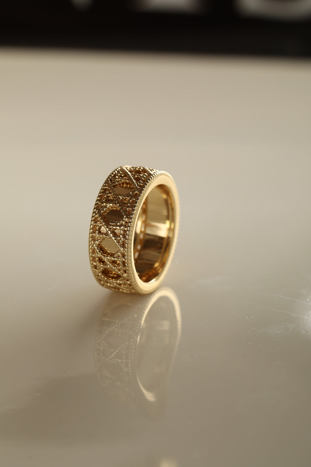 #Ring00084