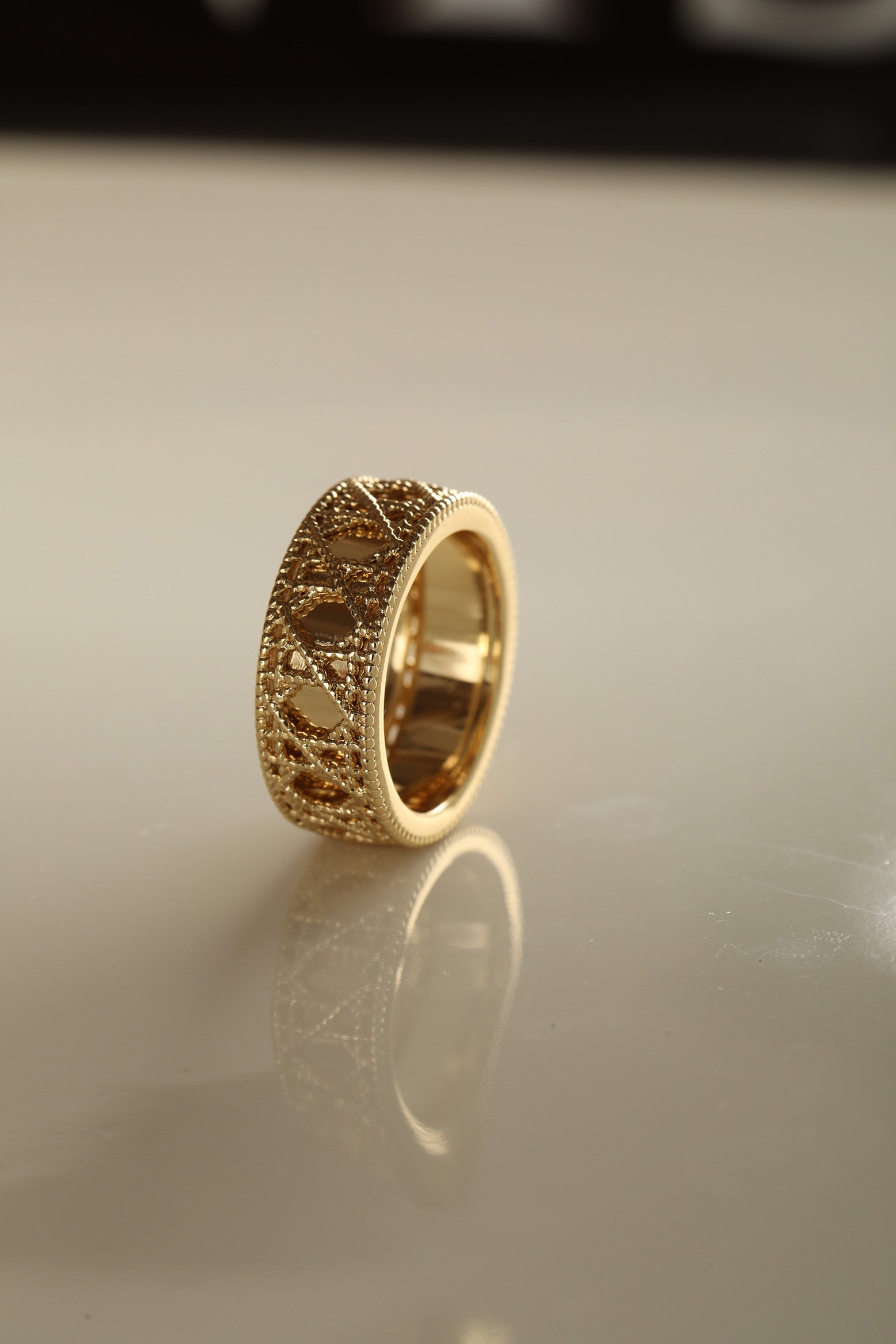 #Ring00084