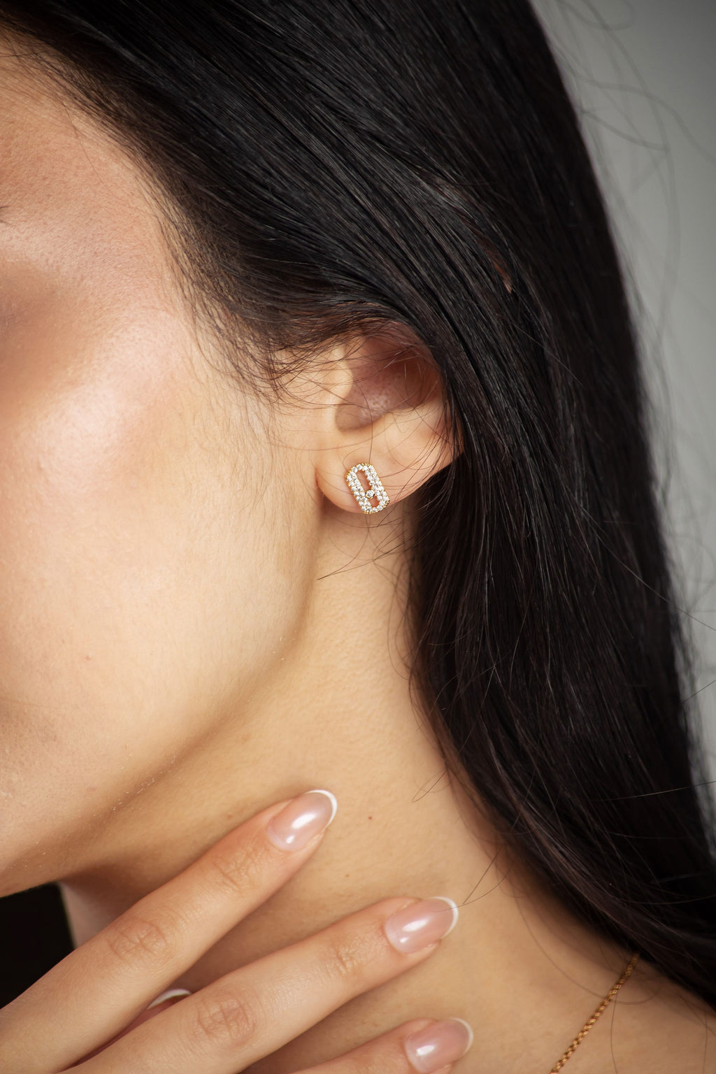 #EAR00004