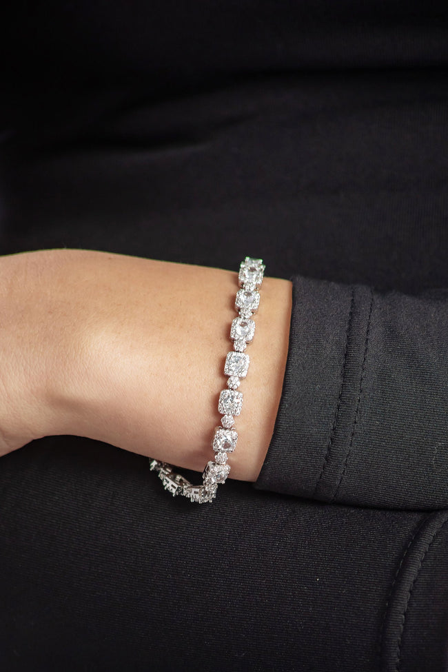 #WED00004 Hover Image