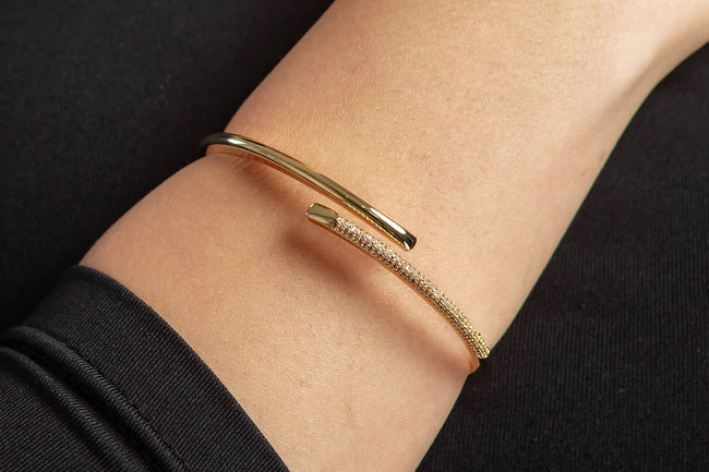 #BAN00012 Hover Image