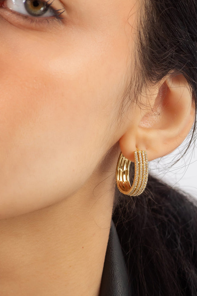 #Ear00046 Hover Image