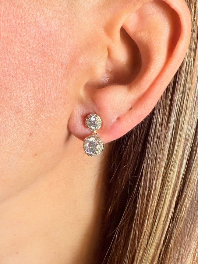#Ear00139 Hover Image