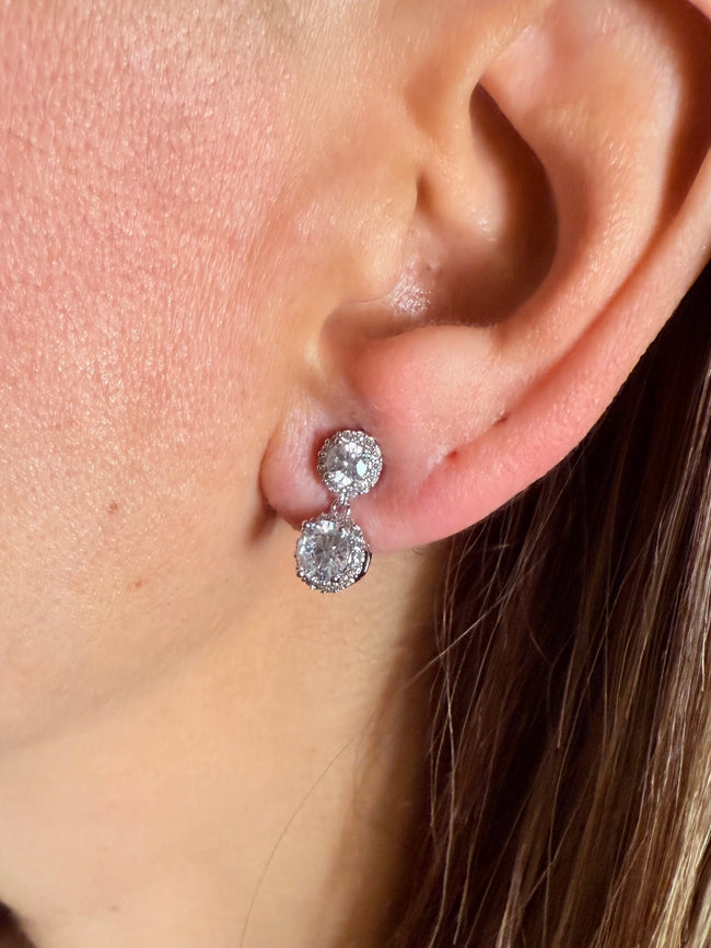 #Ear00140 Main Image