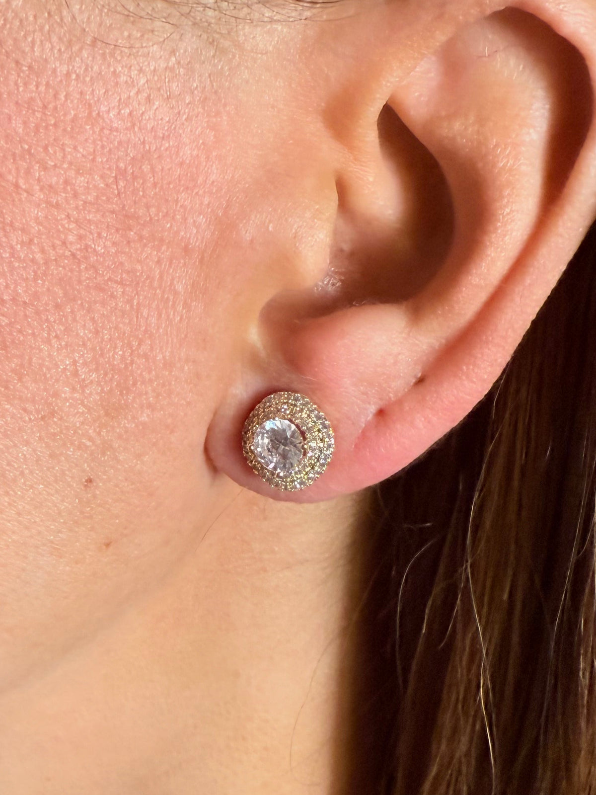 #Ear00141