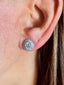 #Ear00142