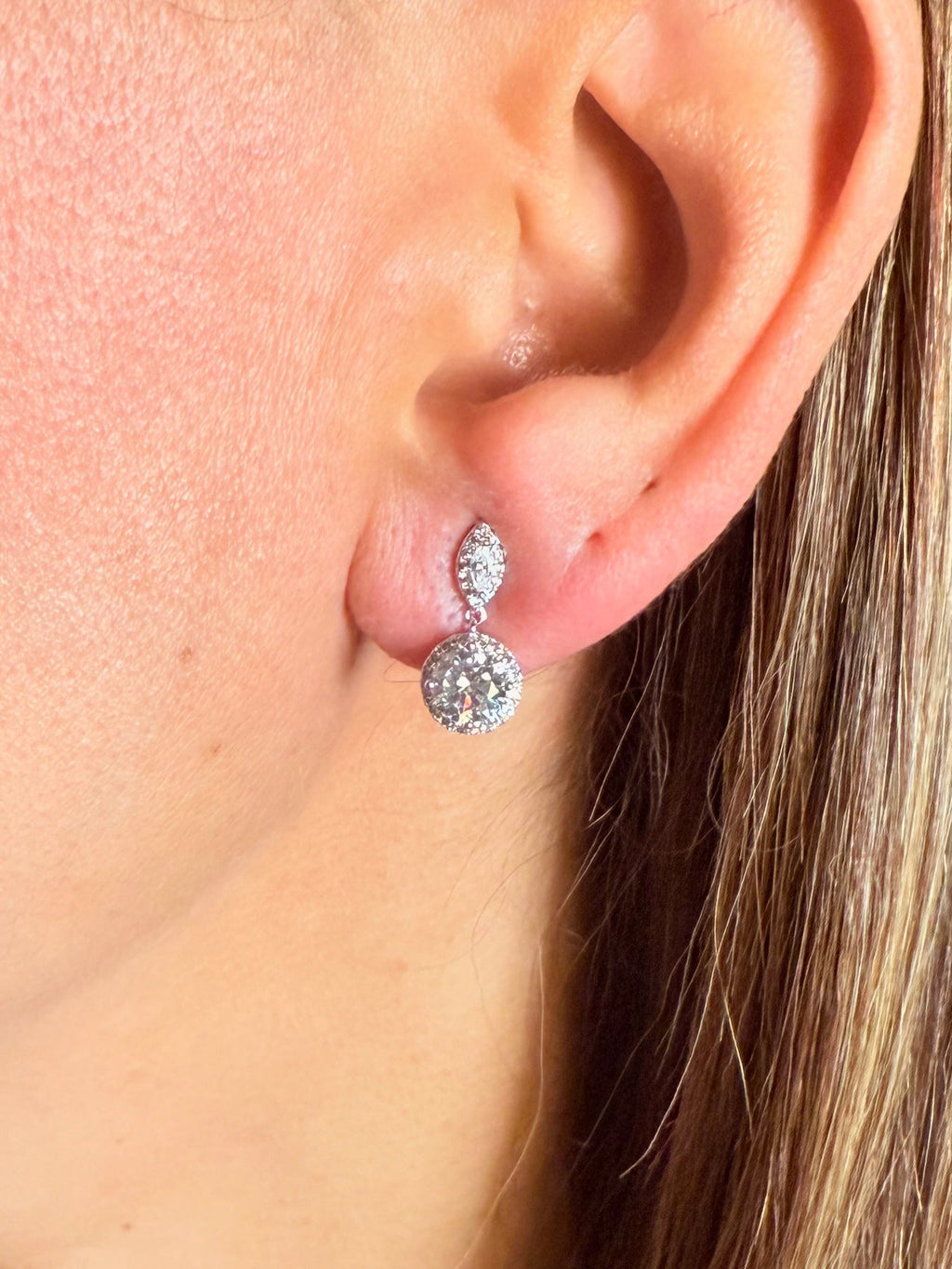 #Ear00149