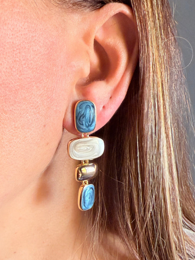 #Ear00154 Main Image